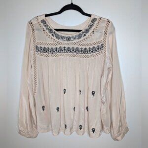 Label Ritu Kumar Flowy Cream Top With Black Beading sz L